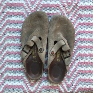 Birkenstock Boston suede clog